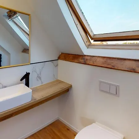 Le Corsaire - Face Kursaal Et Apartament